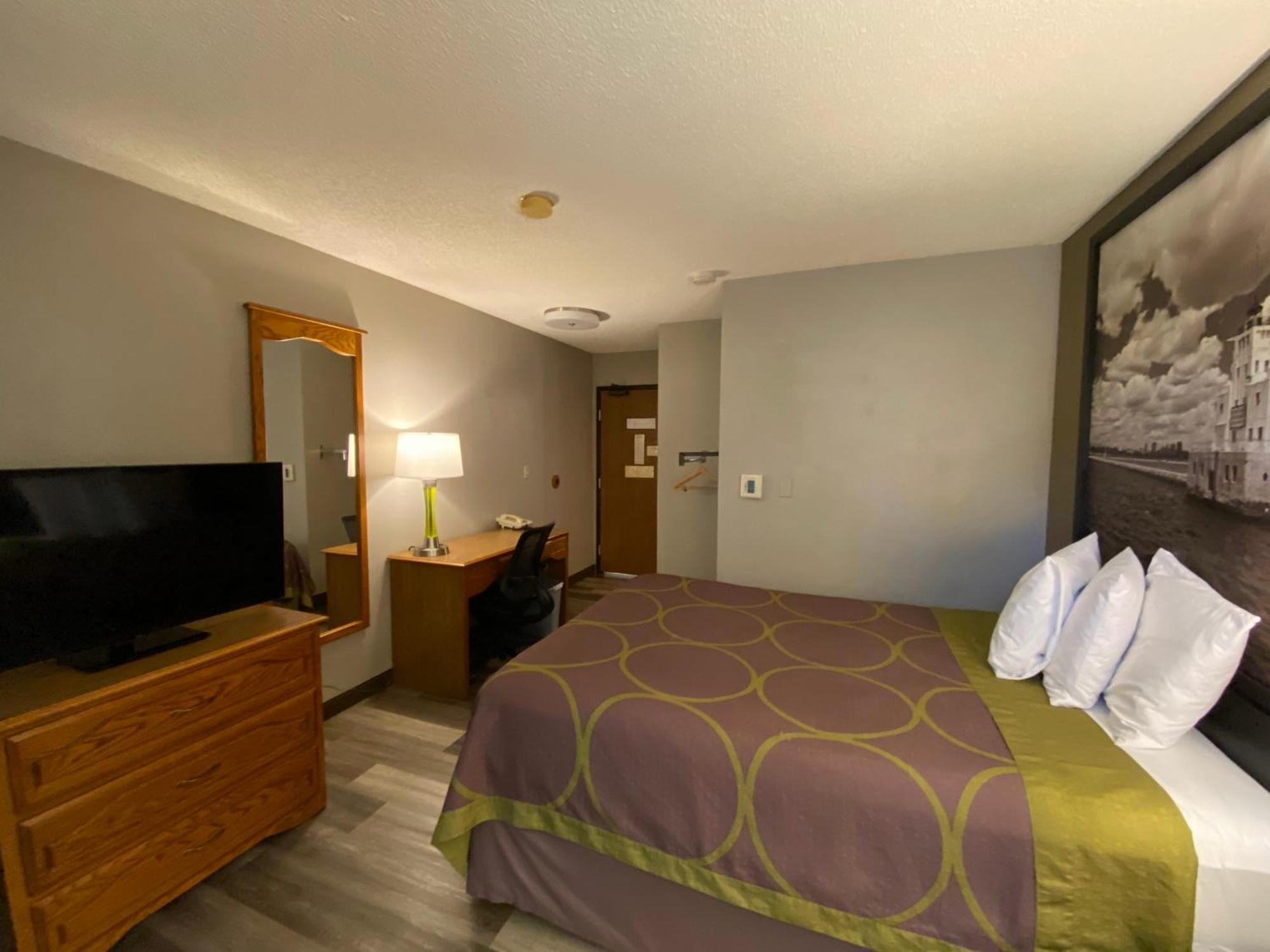 Super 8 By Wyndham Green Bay Near Stadium Extérieur photo