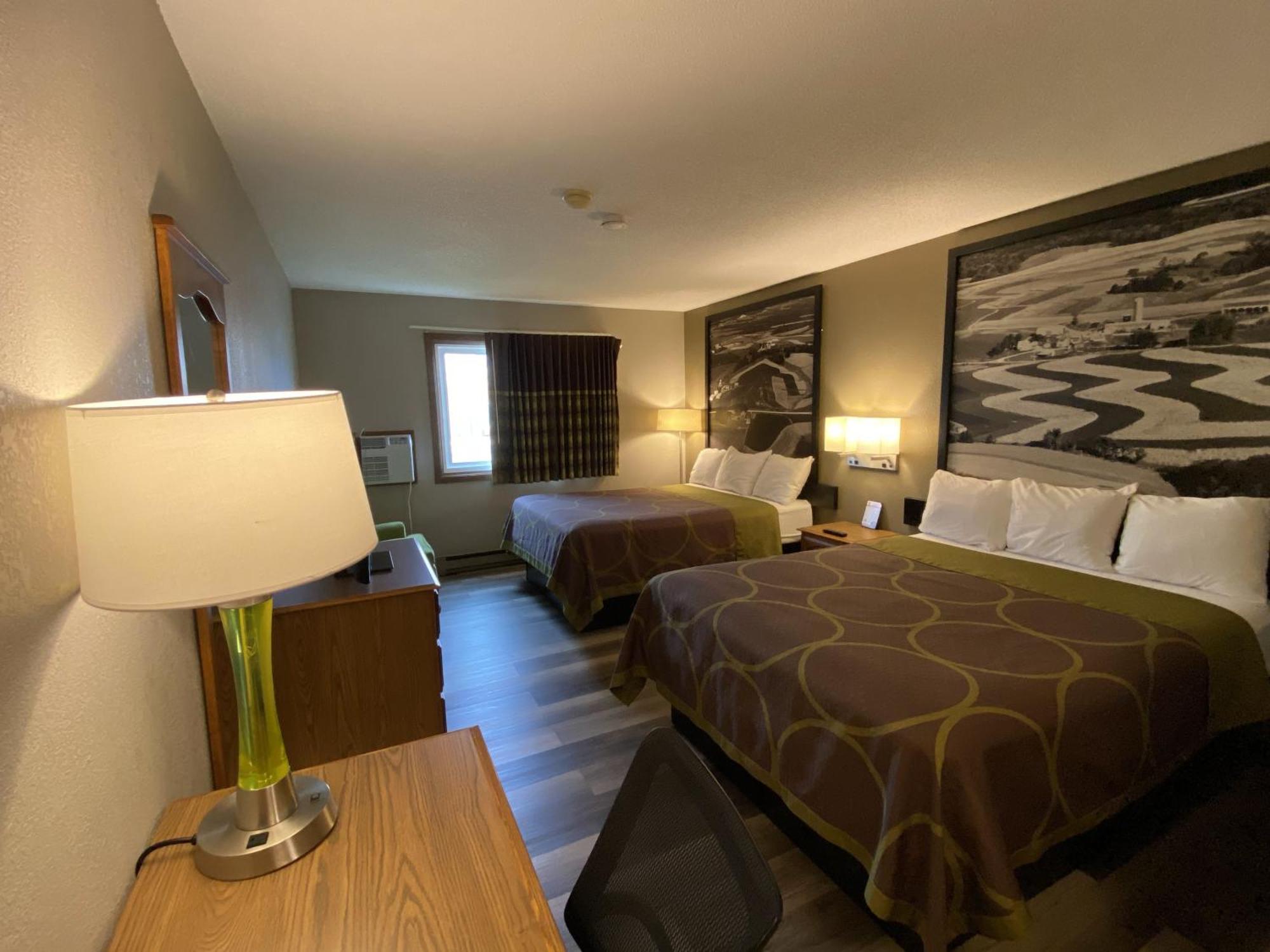 Super 8 By Wyndham Green Bay Near Stadium Extérieur photo