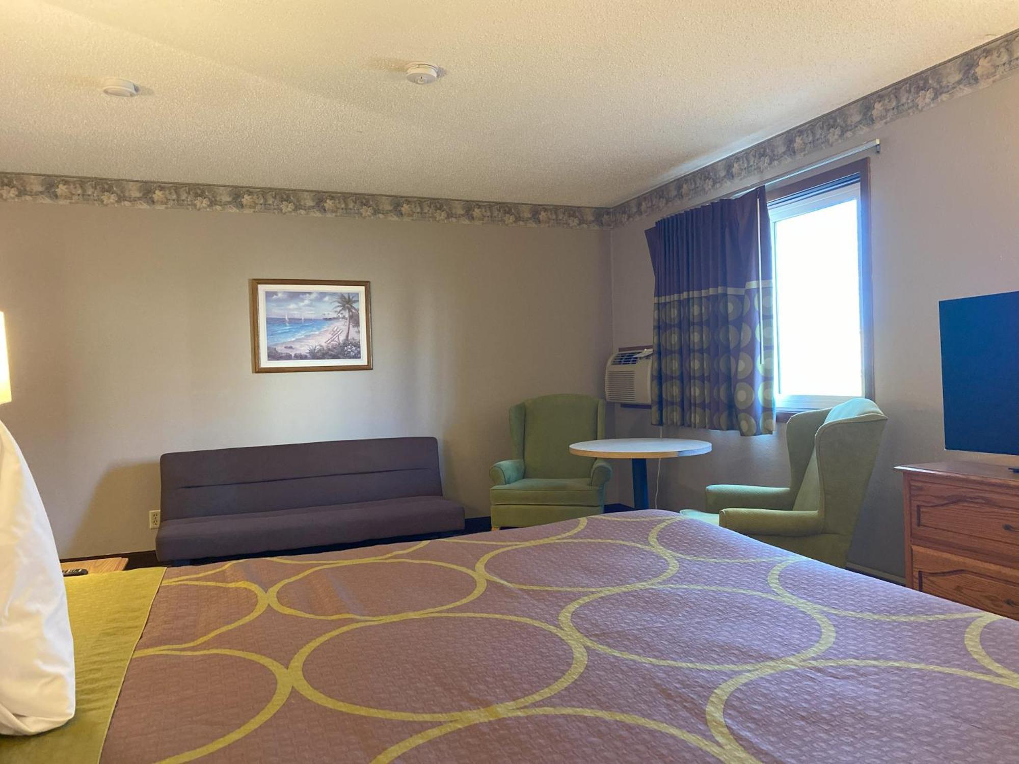 Super 8 By Wyndham Green Bay Near Stadium Extérieur photo